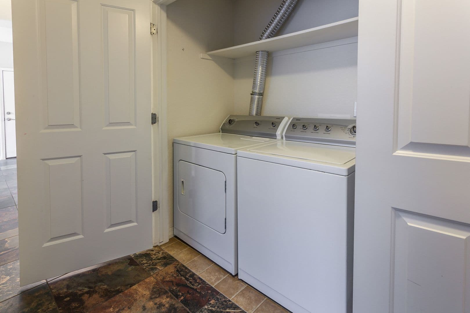 Fort Collins Apartment: 2133 Krisron Rd C106