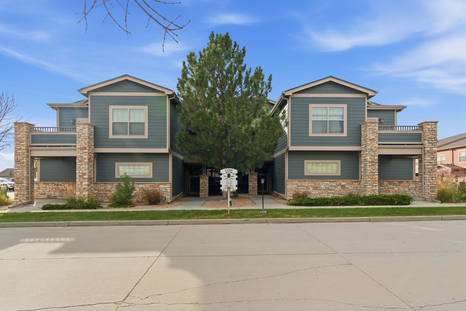 Wellington Condo: 4101 Crittenton Lane