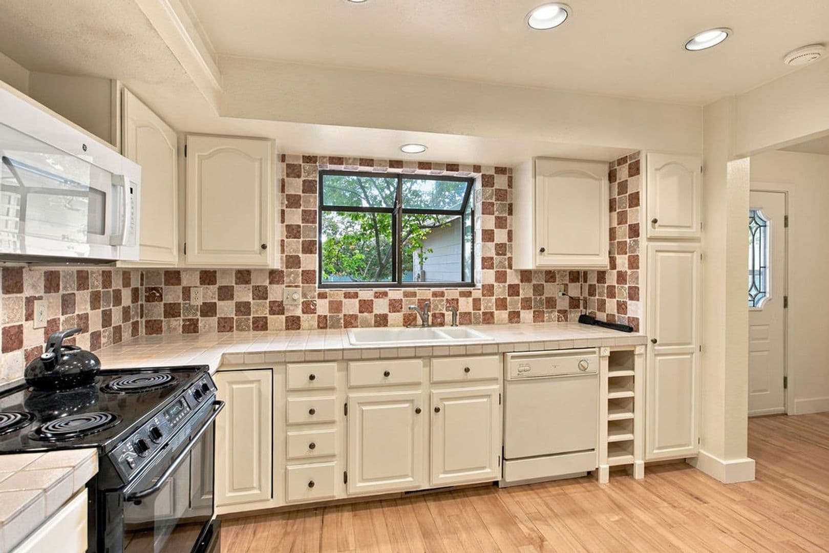 Fort Collins House: 1016 Sailors Reef