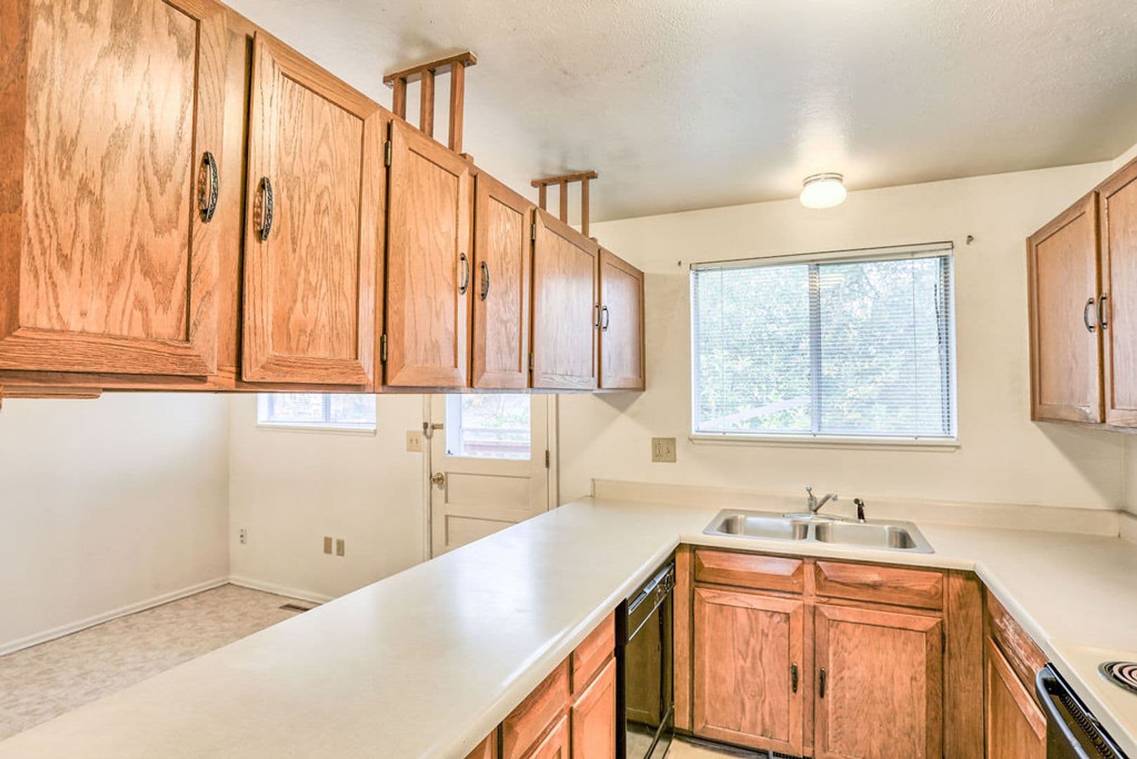 Fort Collins House: 836 Winchester Dr