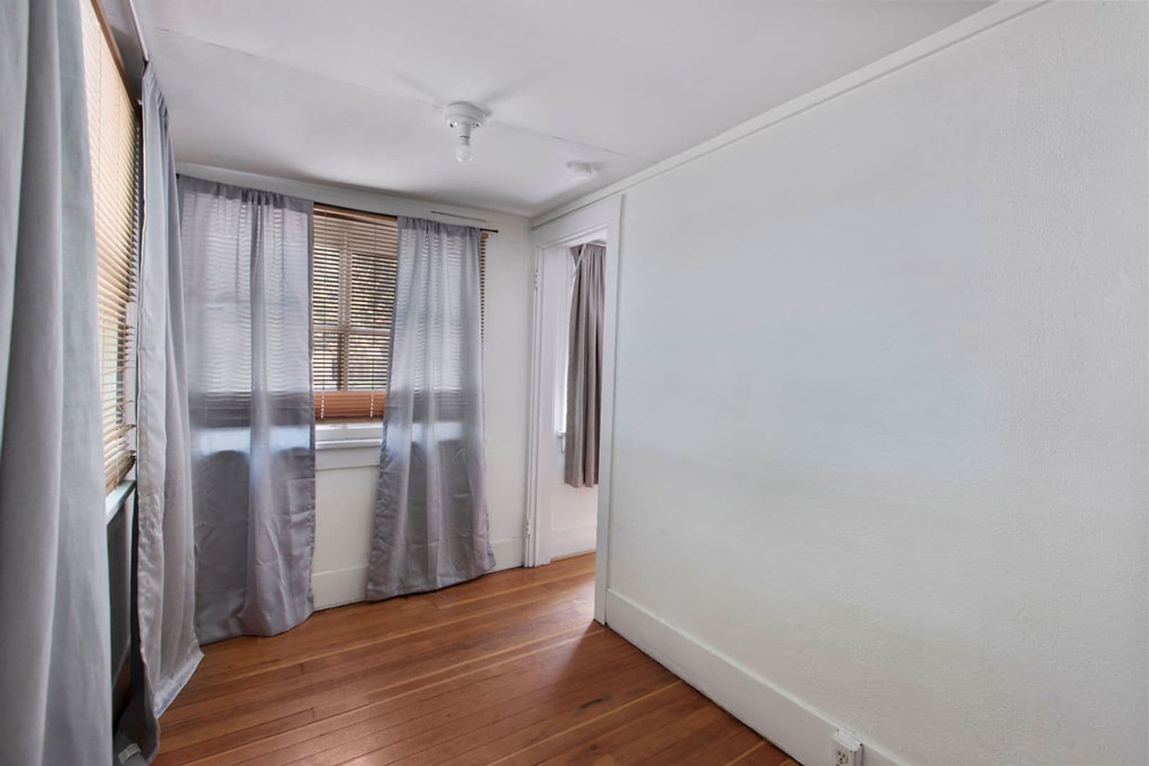 Fort Collins Apartment: 205 N Sherwood St 1