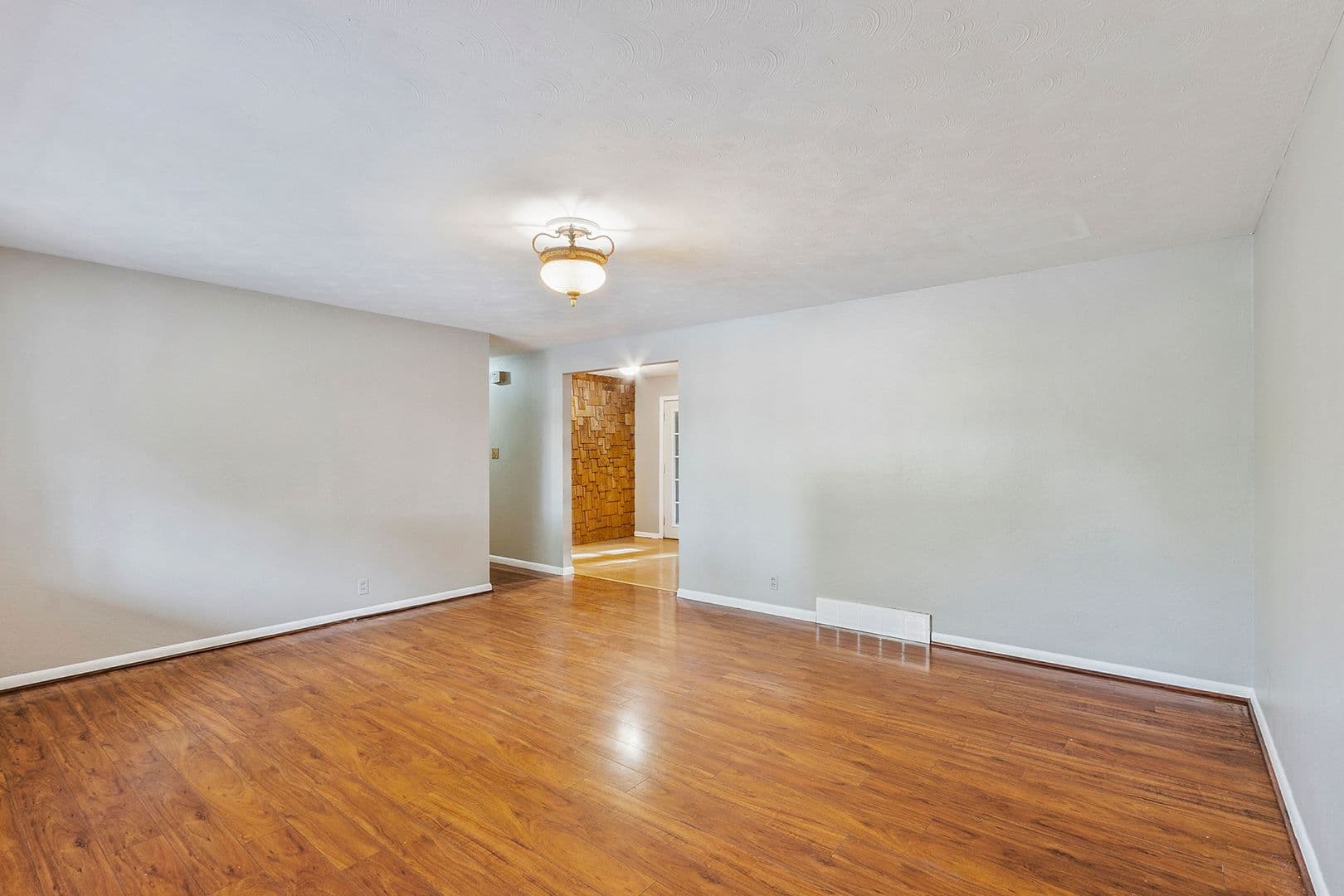 Fort Collins House: 400 Tedmon Dr