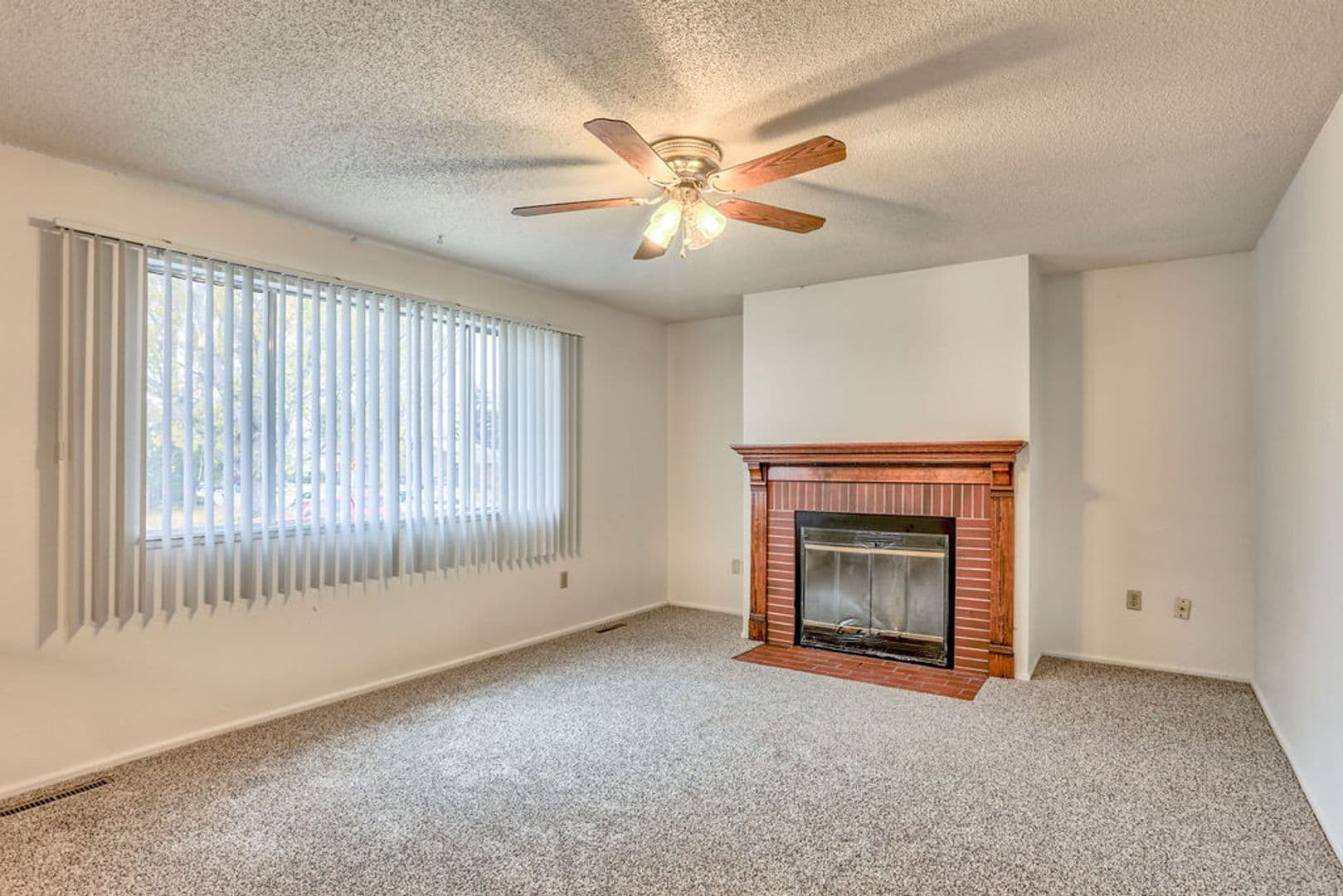 Fort Collins House: 836 Winchester Dr