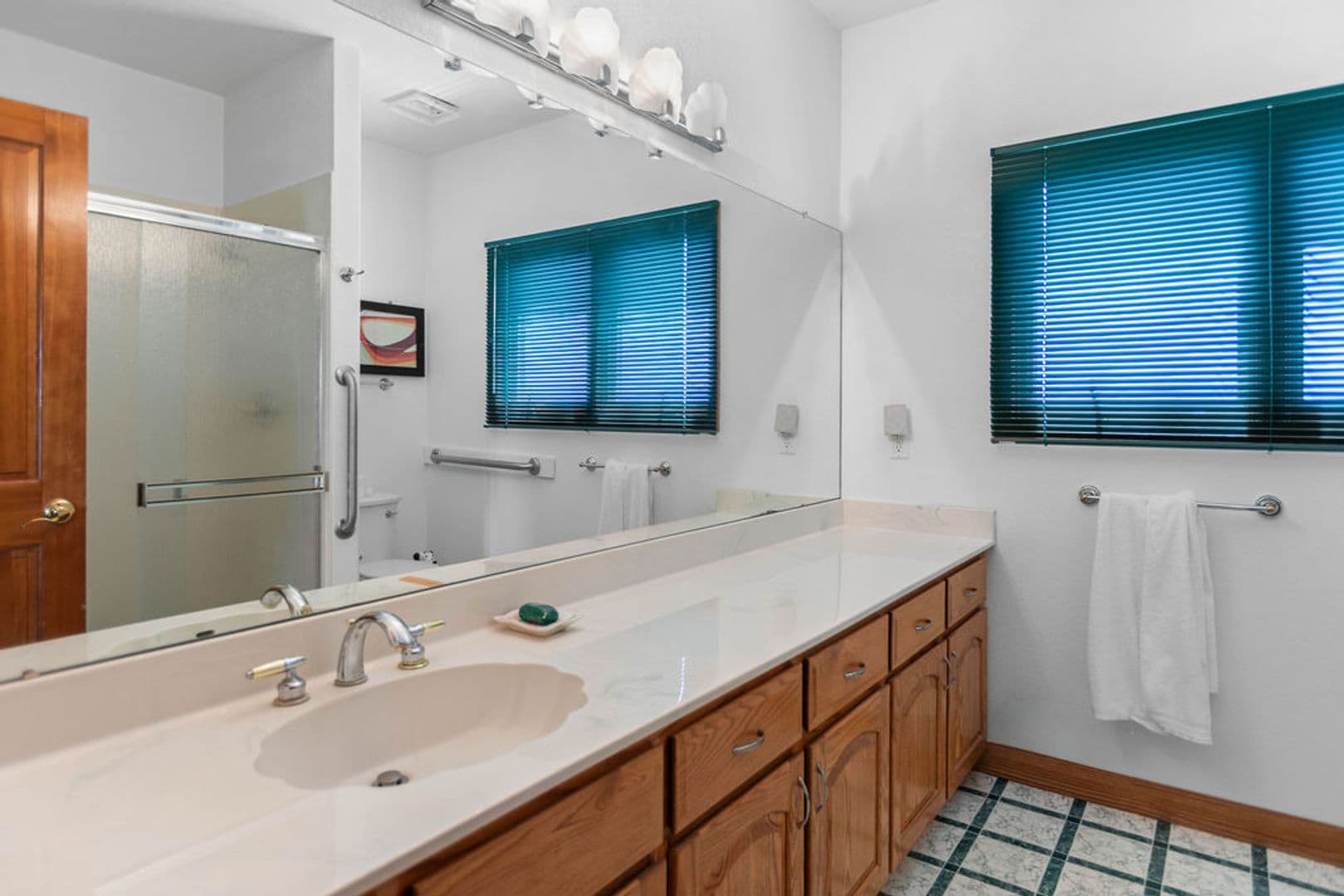 Loveland House: 3957 Valley Oak Drive