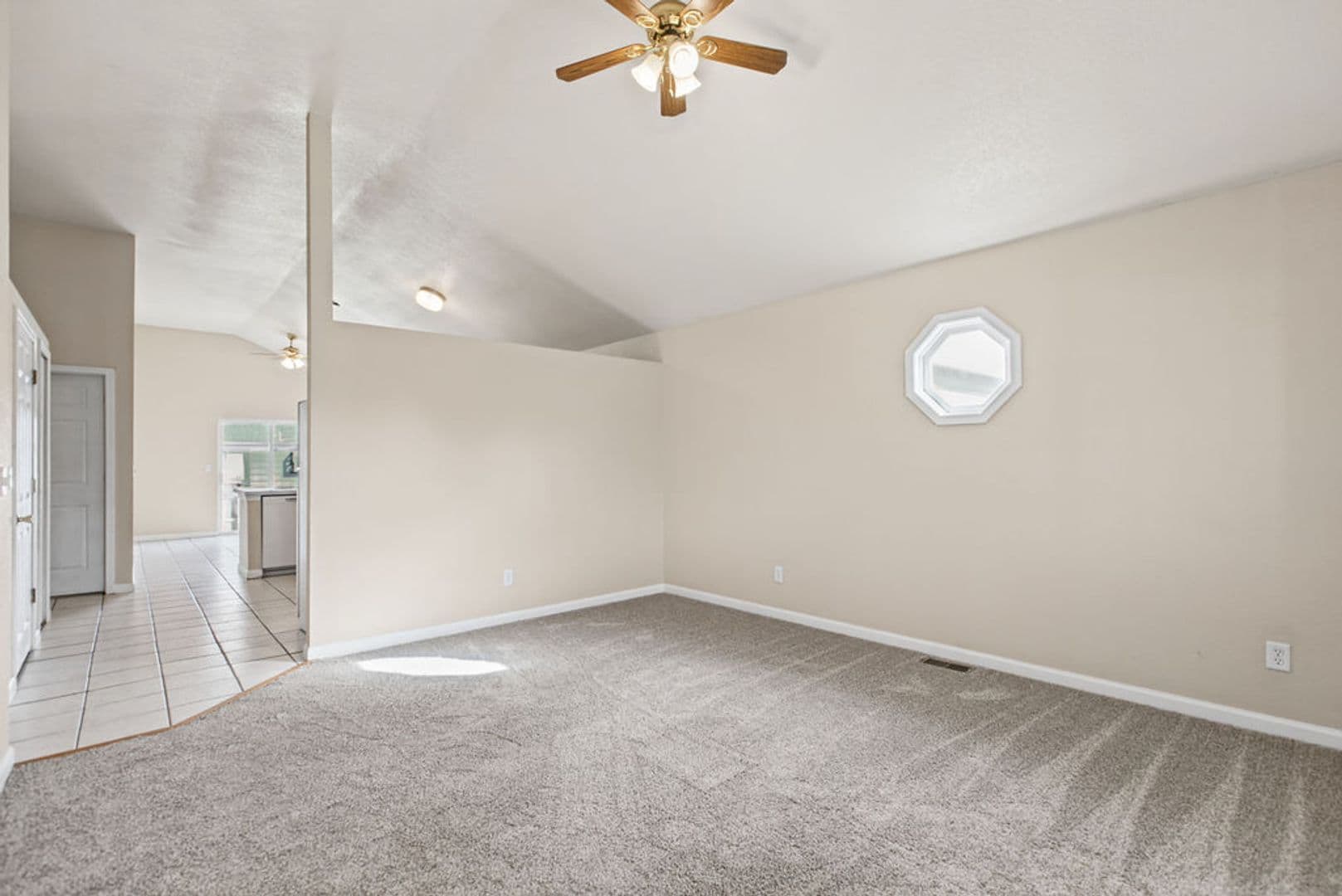 Wellington House: 4128 Hayes Ave