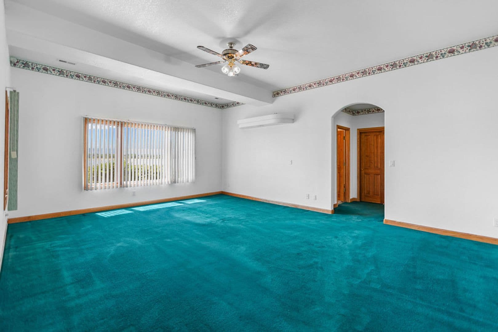 Loveland House: 3957 Valley Oak Drive
