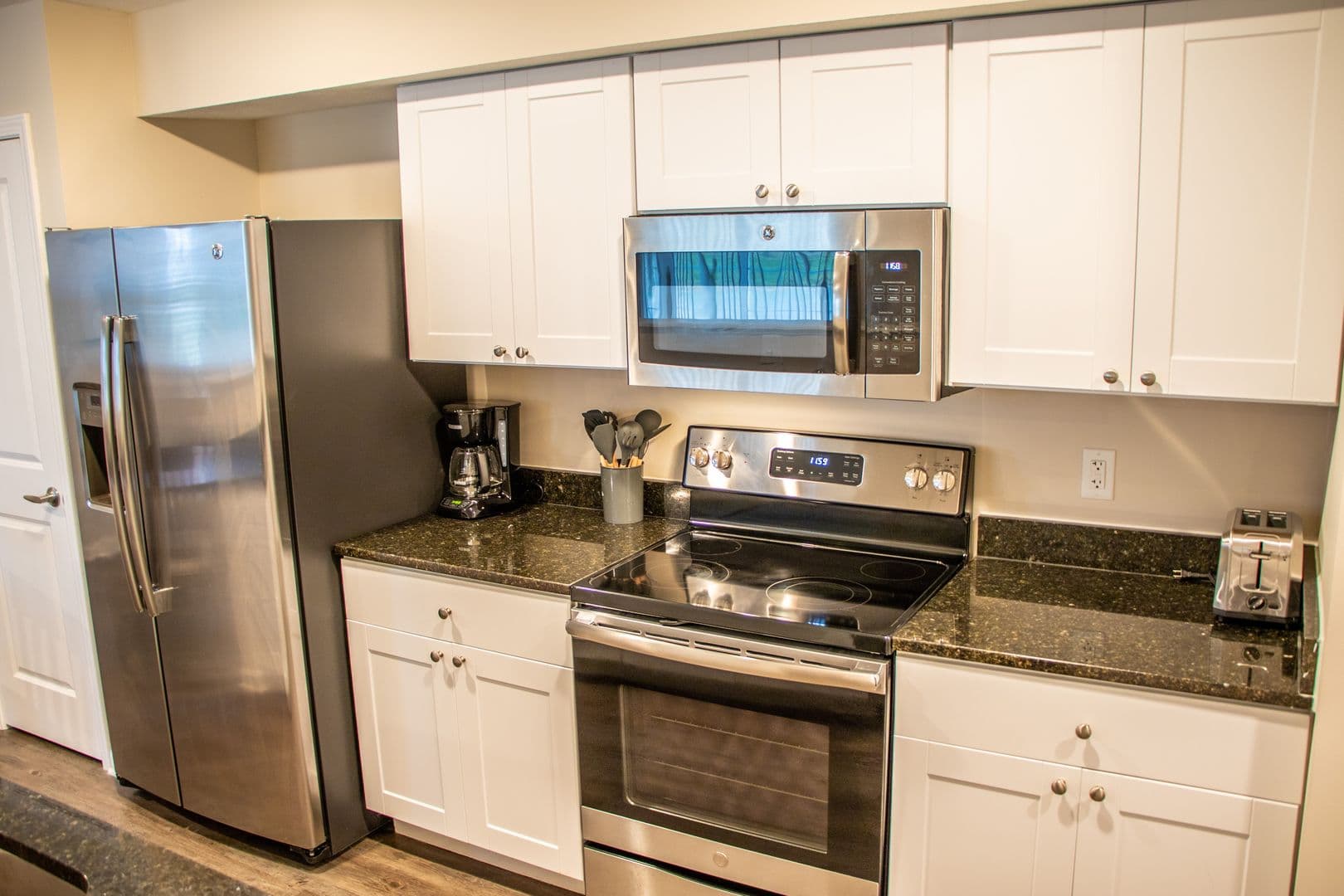 Hilliard Apartment: 4170 Green Clover Drive