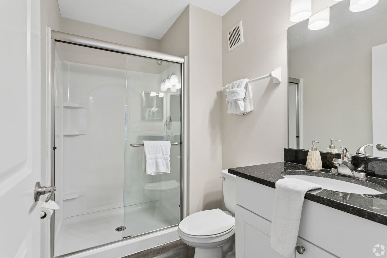 Hilliard Apartment: 4170 Green Clover Drive
