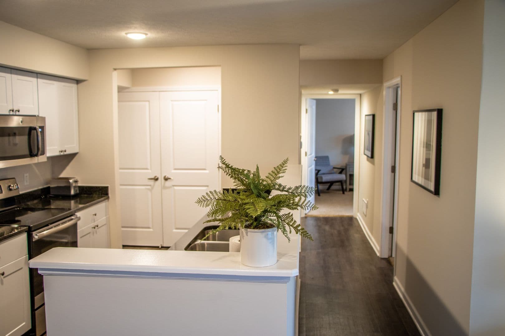 Hilliard Apartment: 4170 Green Clover Drive