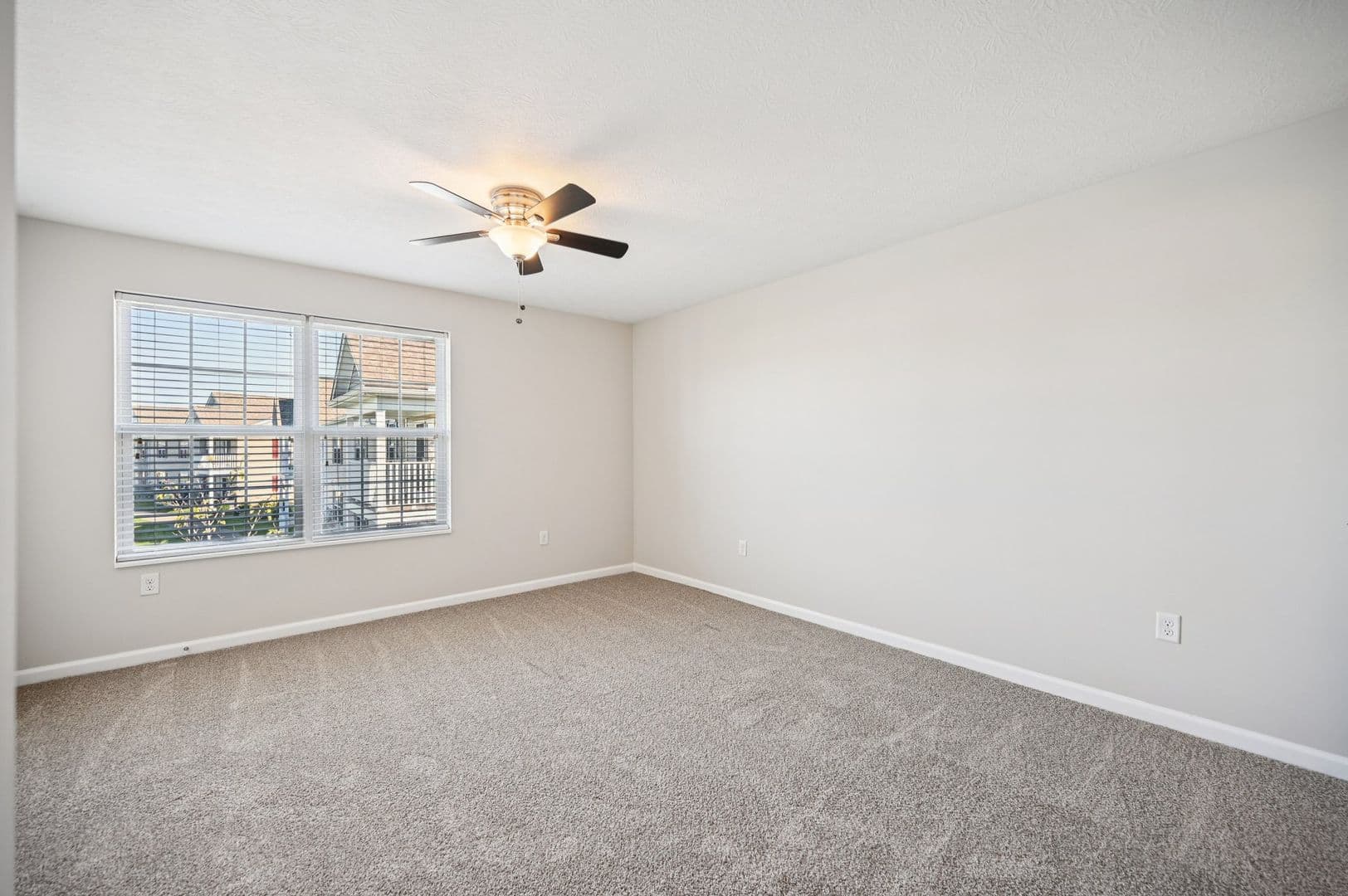 Hilliard Apartment: 4170 Green Clover Drive