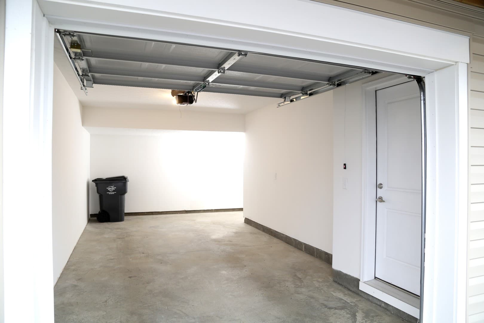 Hilliard Apartment: 4170 Green Clover Drive