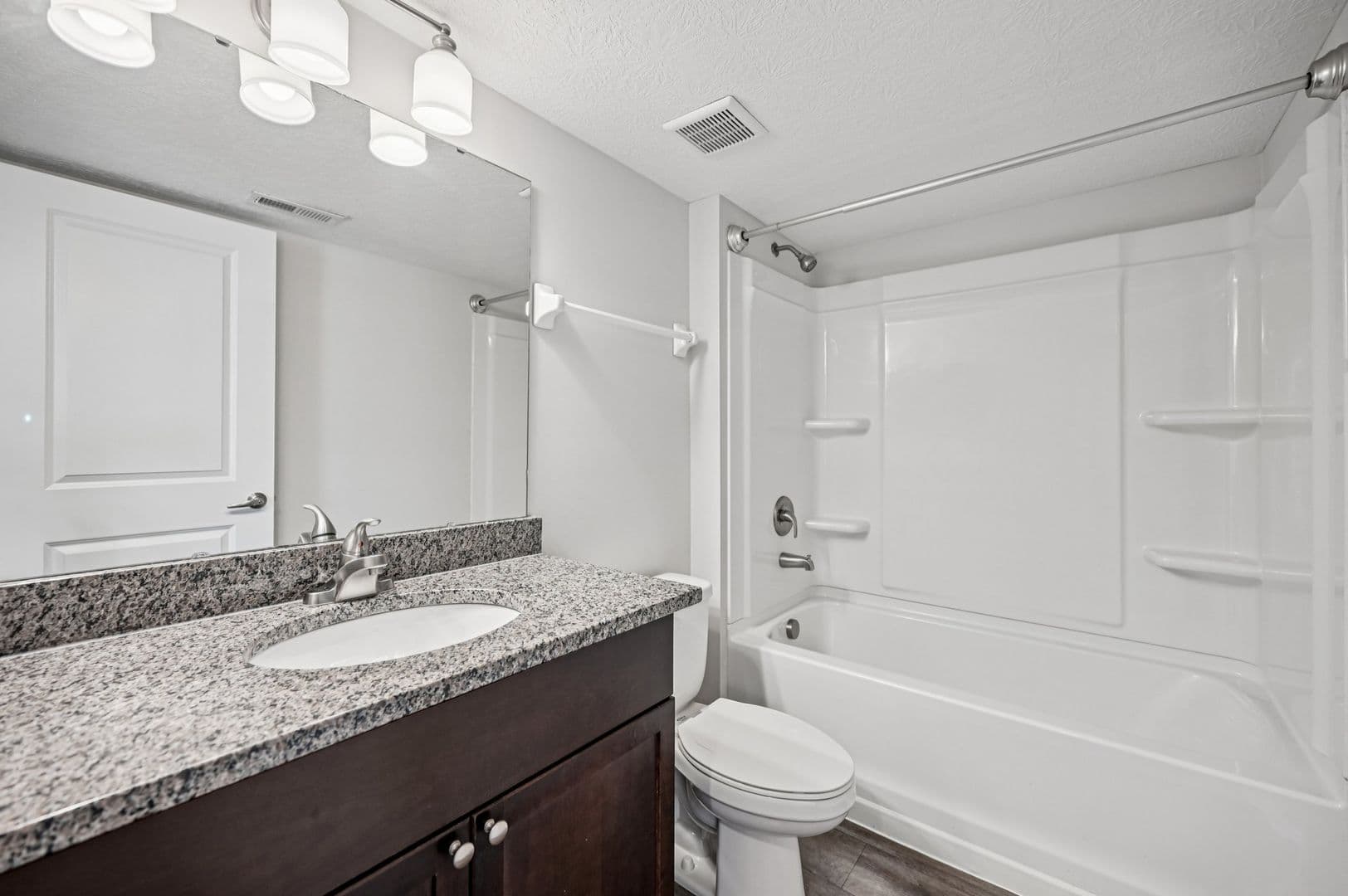 Hilliard Apartment: 4170 Green Clover Drive