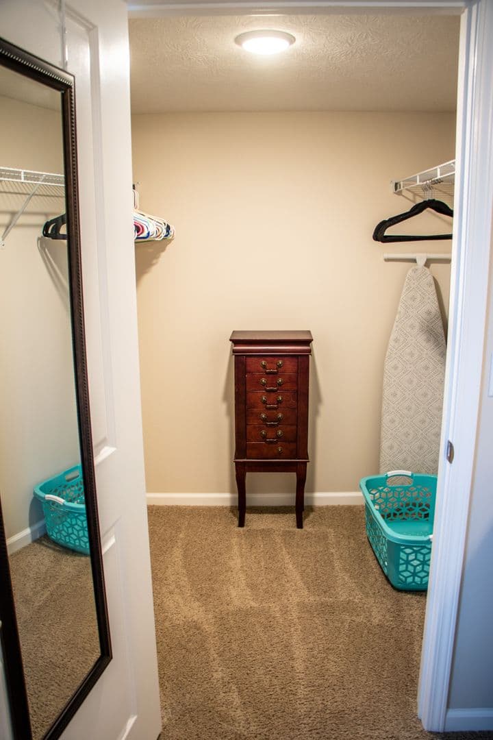 Hilliard Apartment: 4170 Green Clover Drive