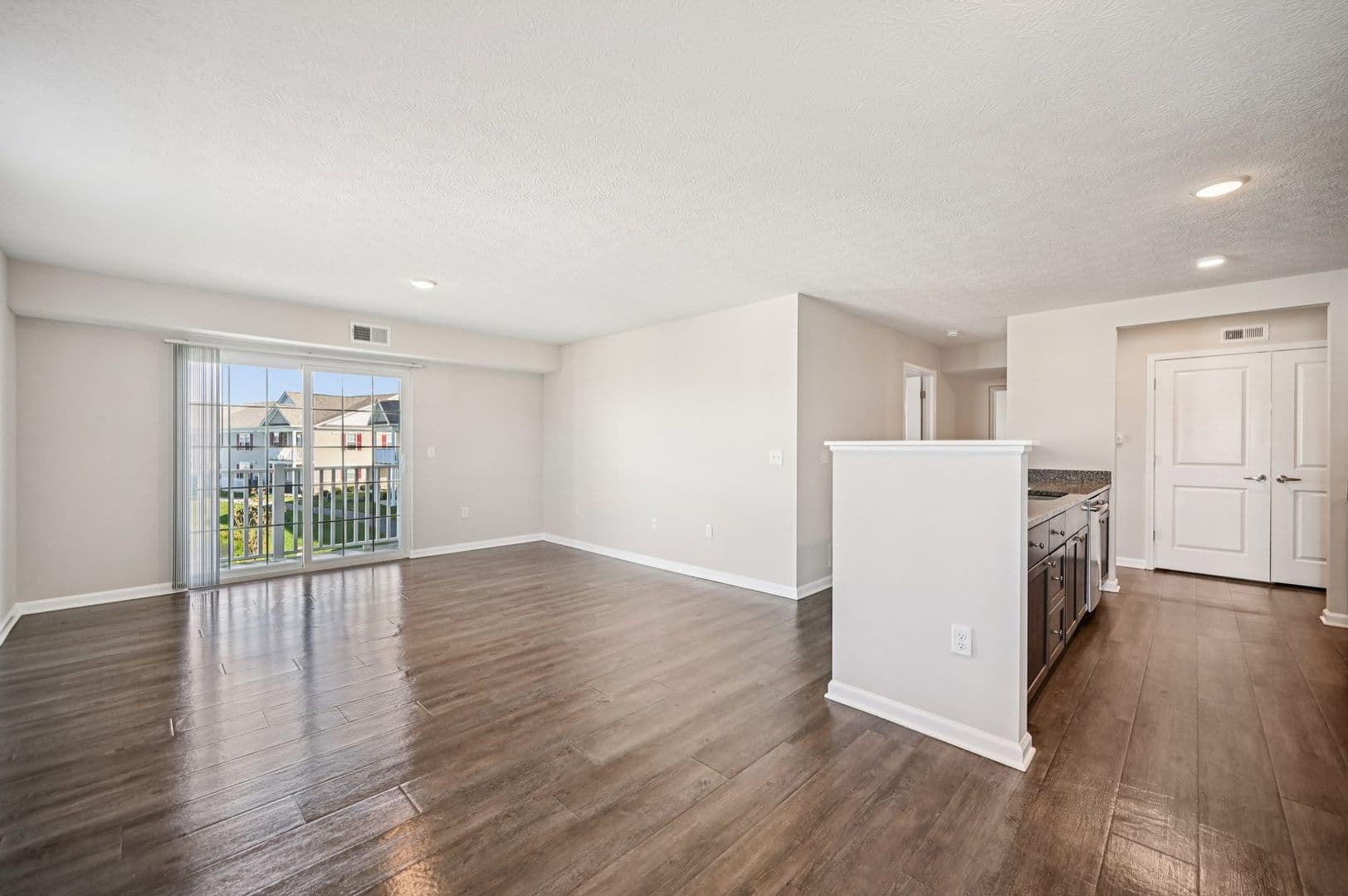 Hilliard Apartment: 4170 Green Clover Drive