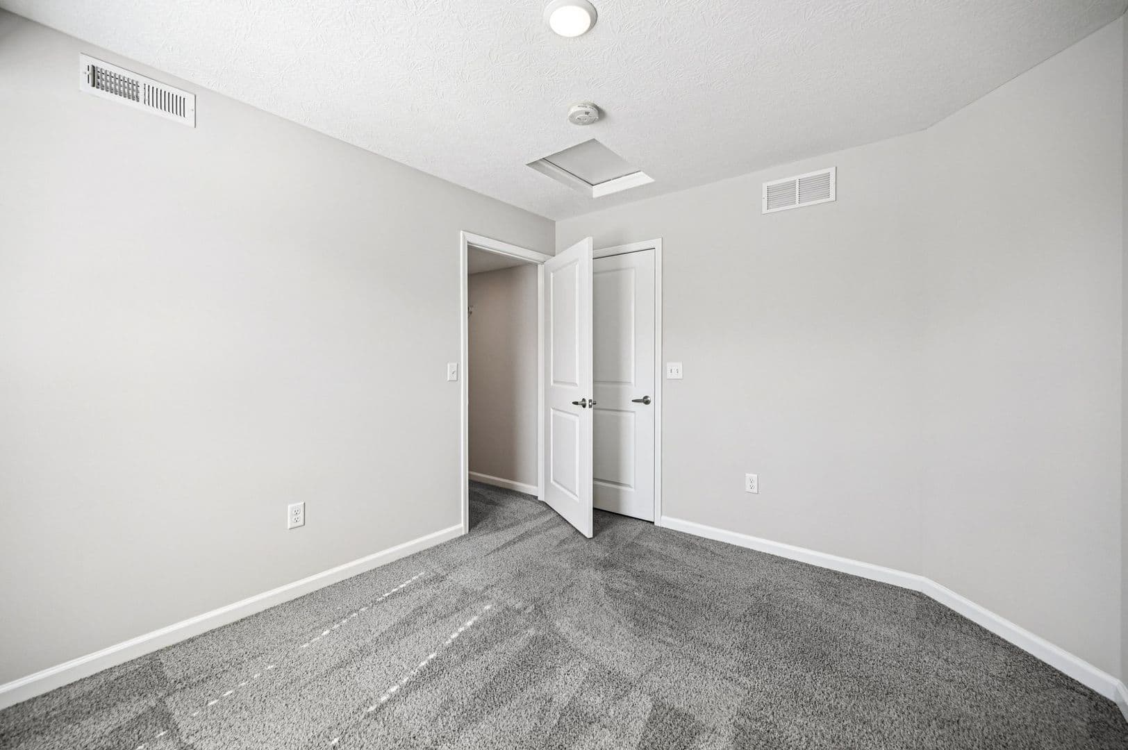 Hilliard Apartment: 4170 Green Clover Drive