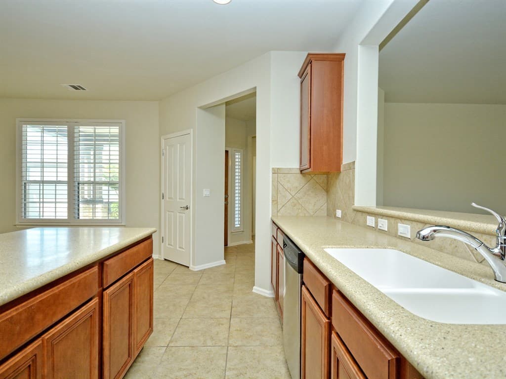 Georgetown House: 307 Cooper Lake