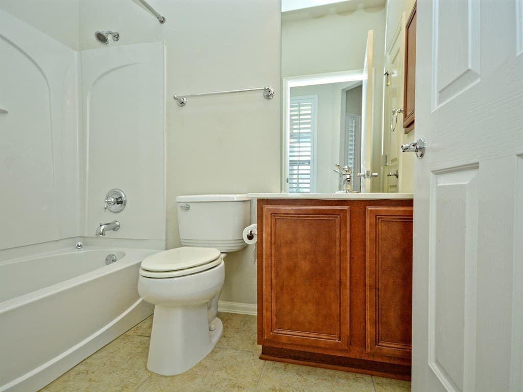Georgetown House: 307 Cooper Lake