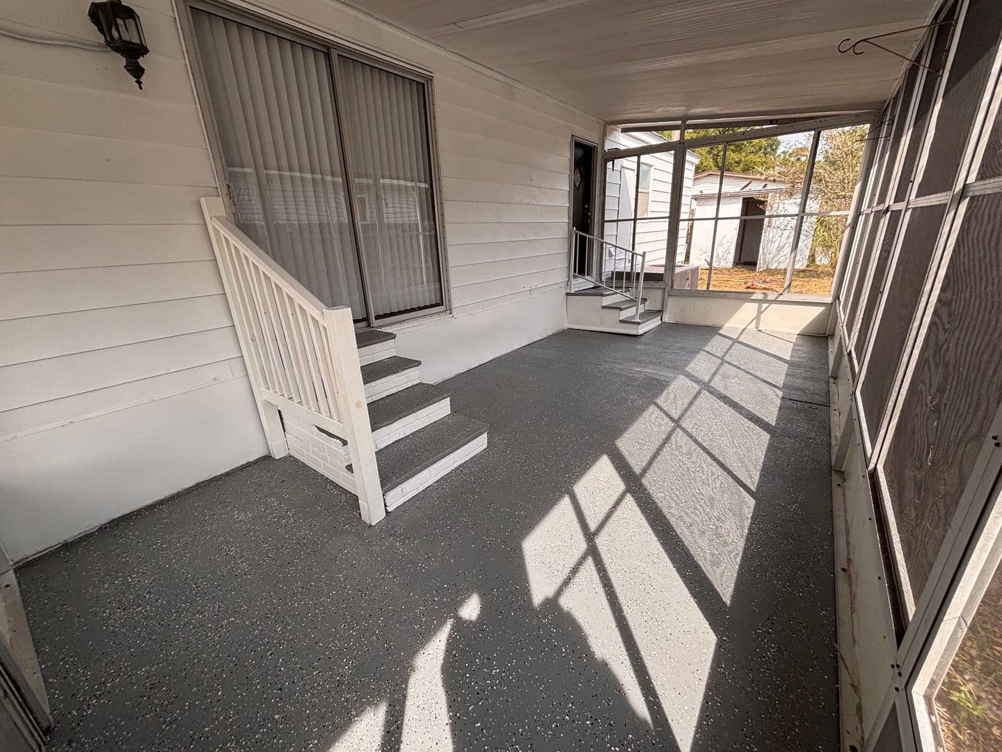 Jacksonville House: 10911 Merrywood