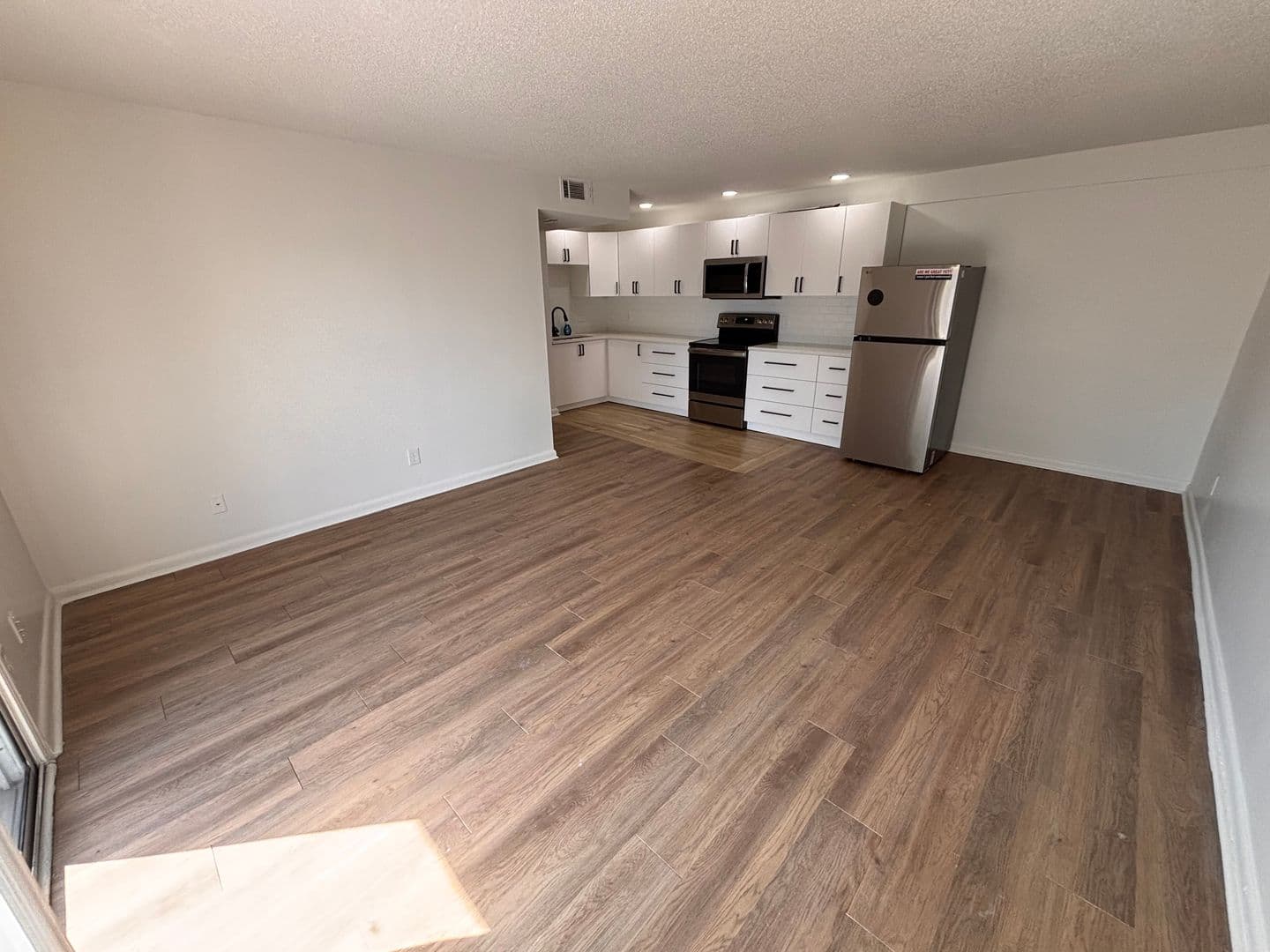 Jacksonville Beach Condo: 402 Lower 8th Ave South