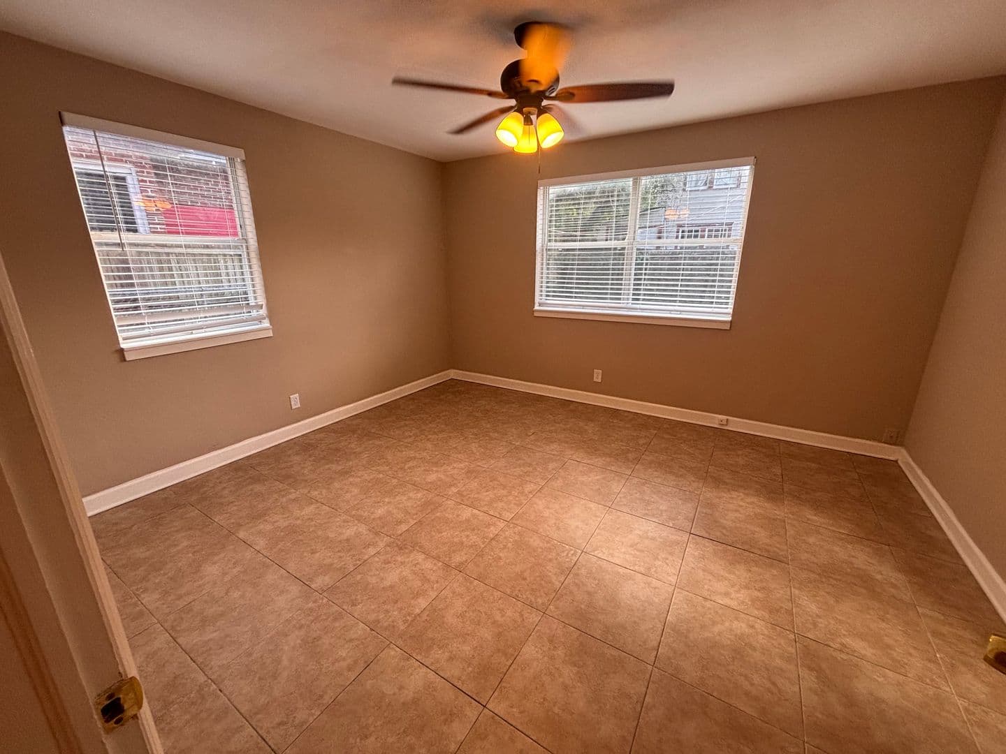 Jacksonville House: 828 Acosta St