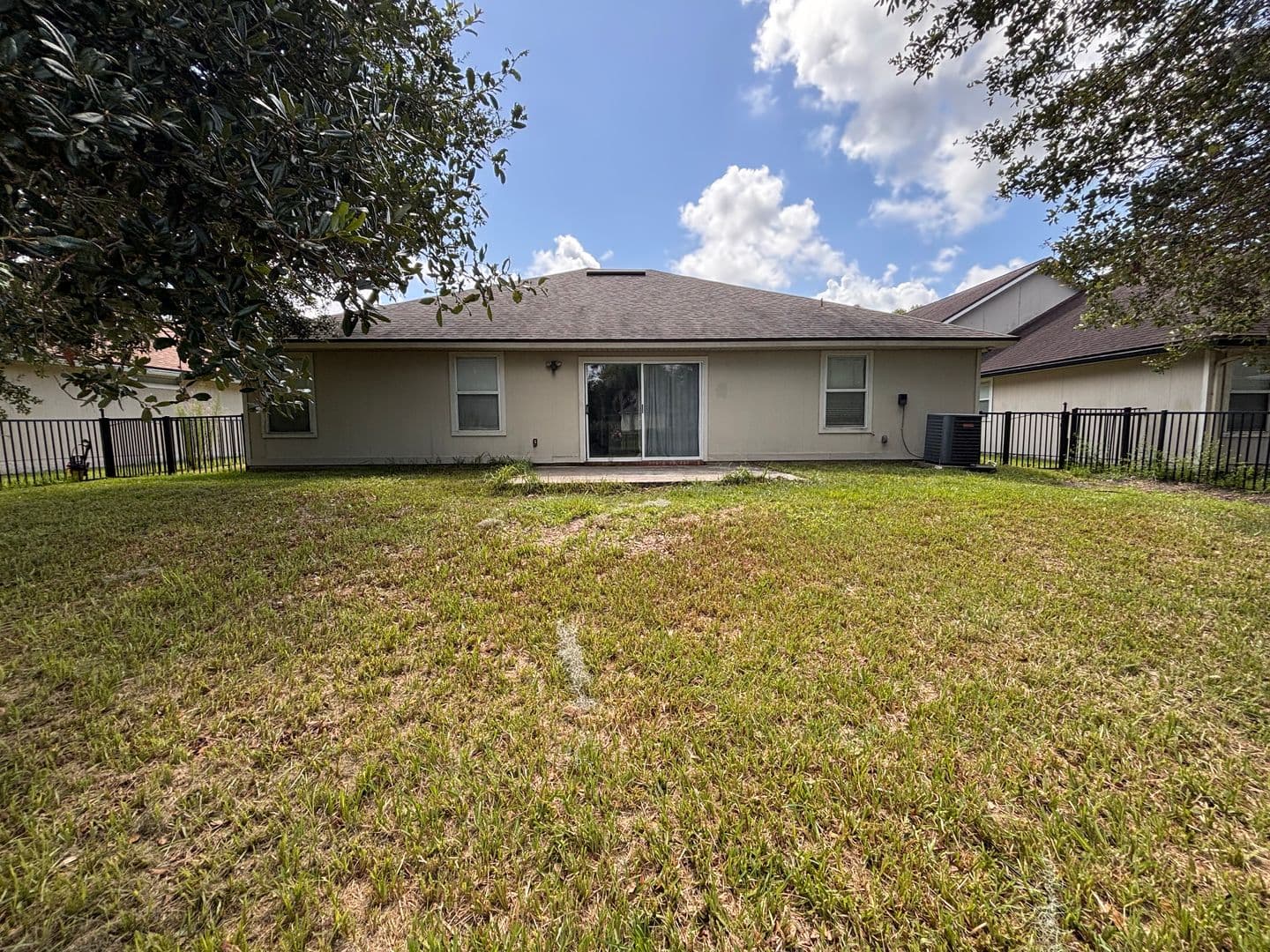 Jacksonville House: 14160 Fish Eagle Dr E