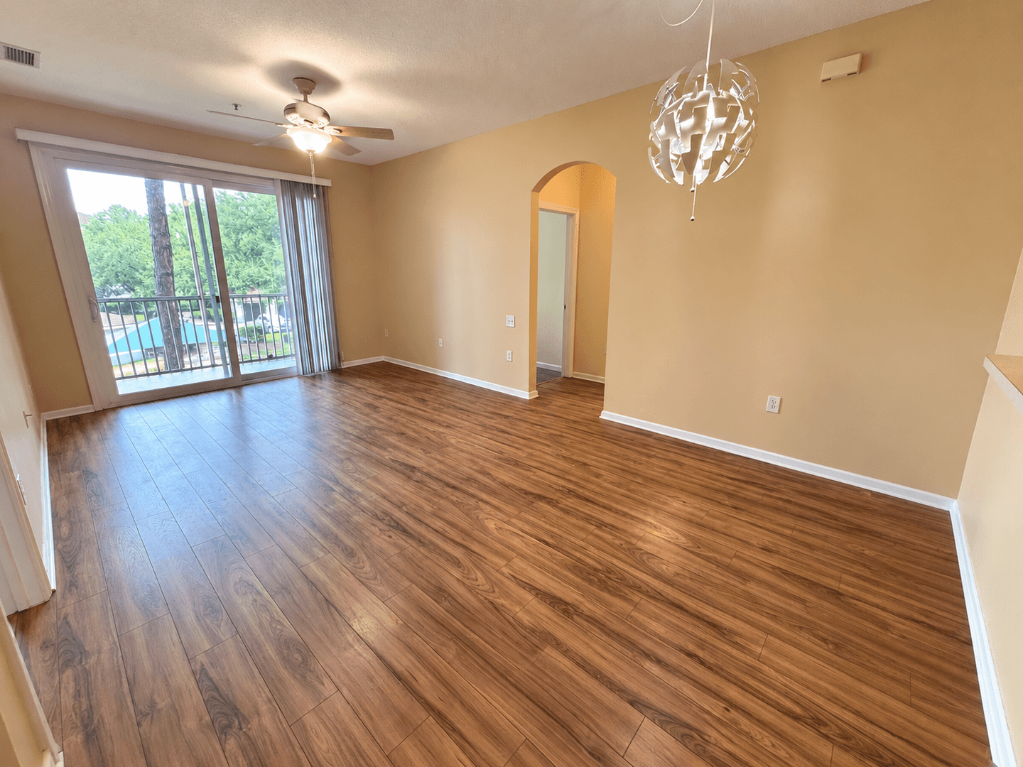 Jacksonville House: 7990 Baymeadows Road E #608
