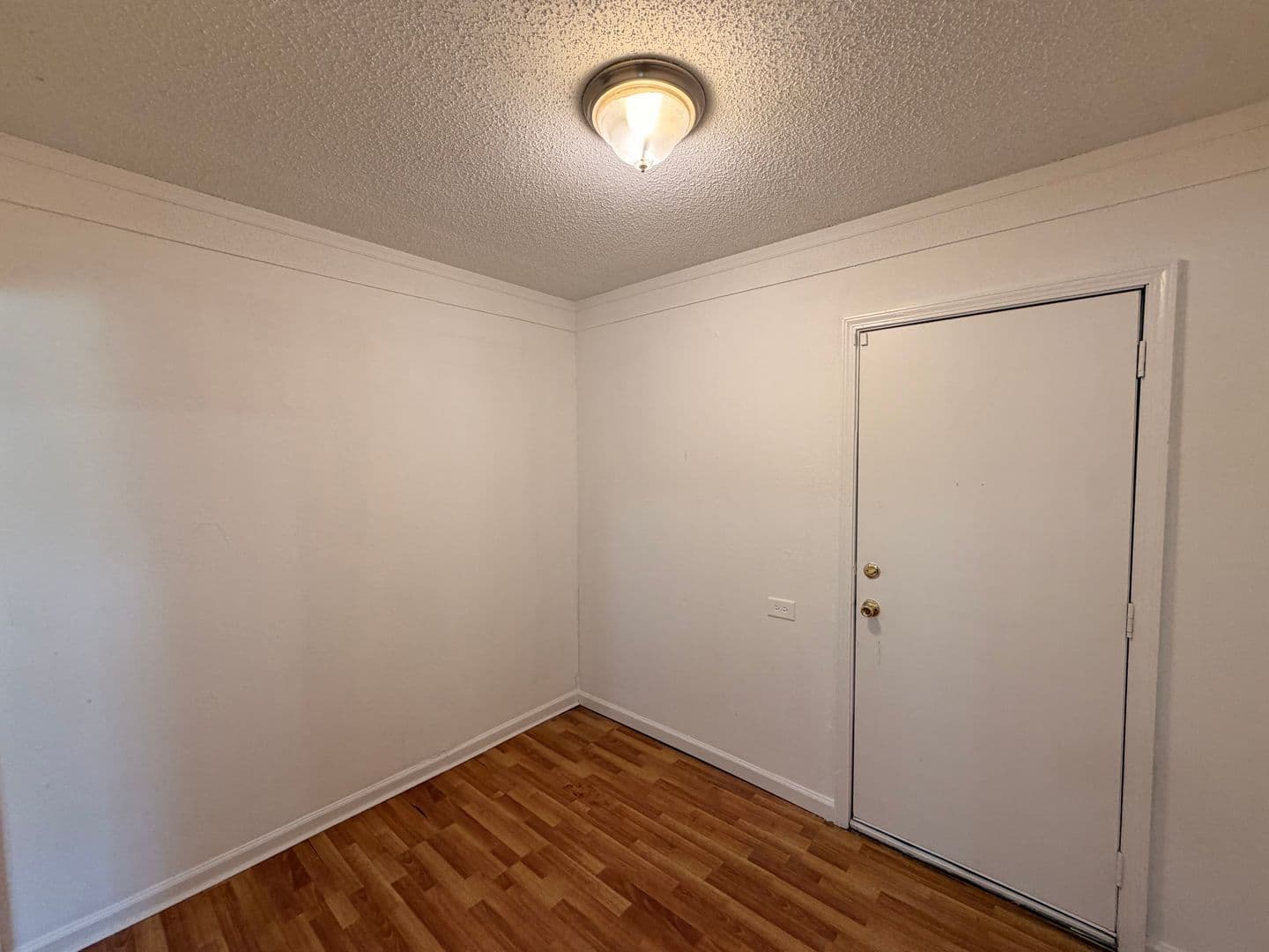 Jacksonville House: 8174 Paul Jones Dr