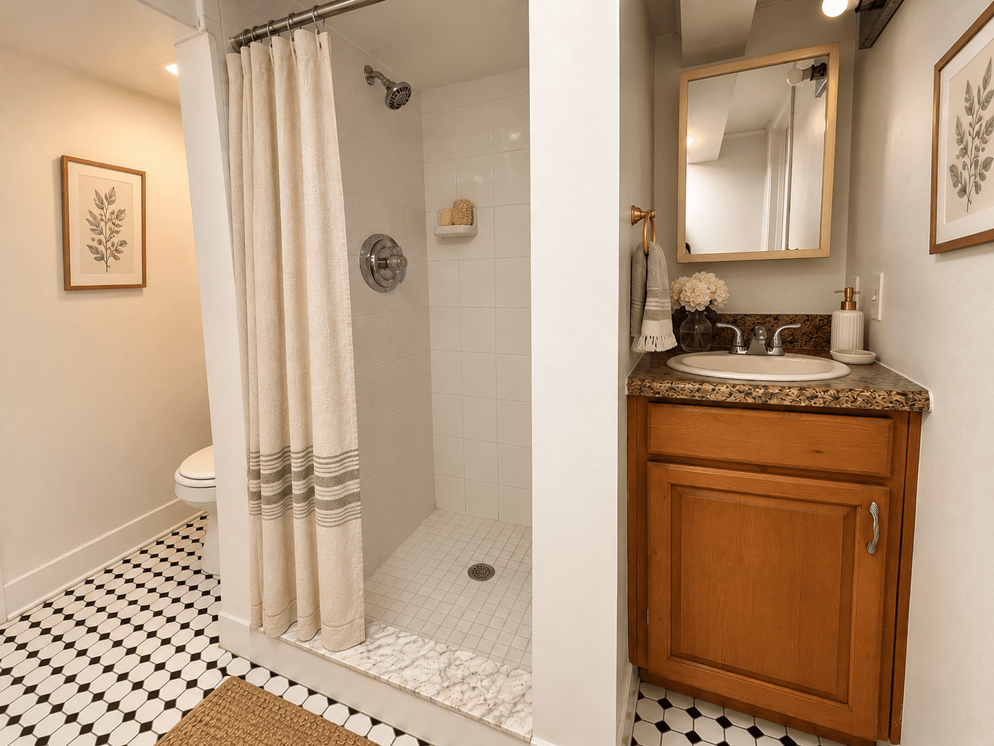 St Augustine House: 111 Cedar St