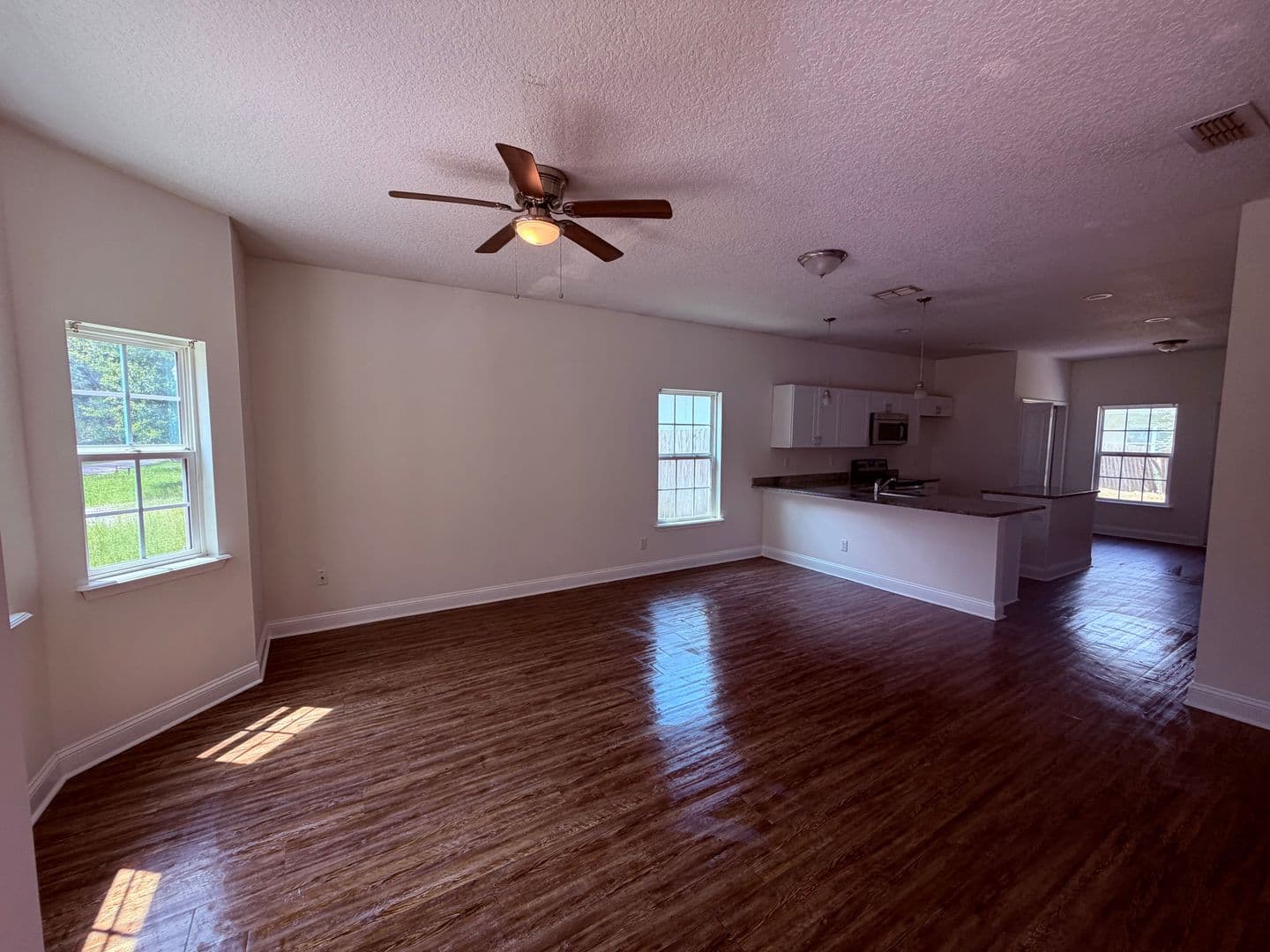 Jacksonville House: 6609 Osceola St