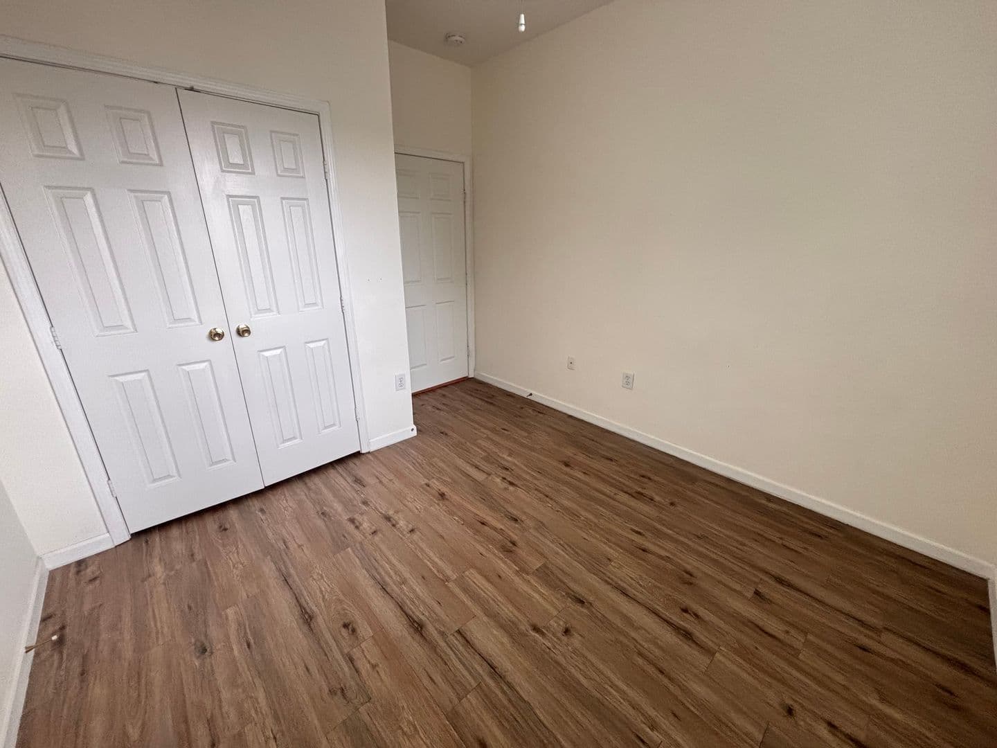 Jacksonville House: 7990 Baymeadows Road E #608