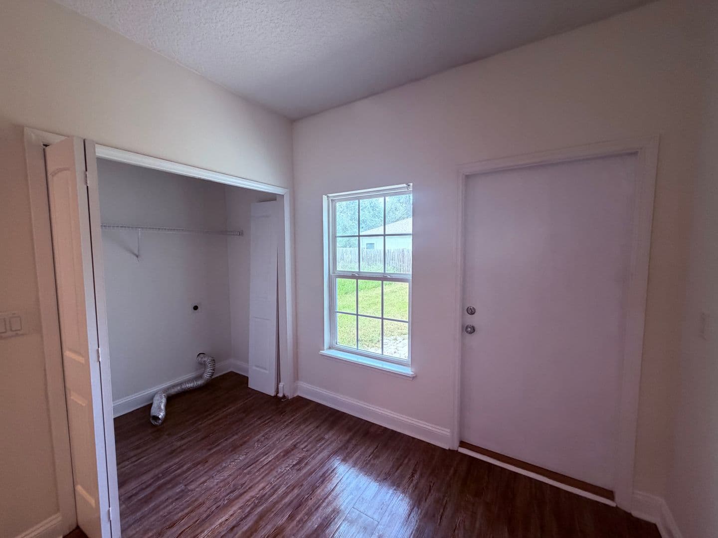 Jacksonville House: 6609 Osceola St