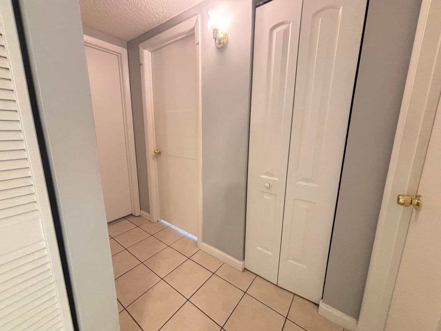Jacksonville Beach Condo: 209 7th Street S
