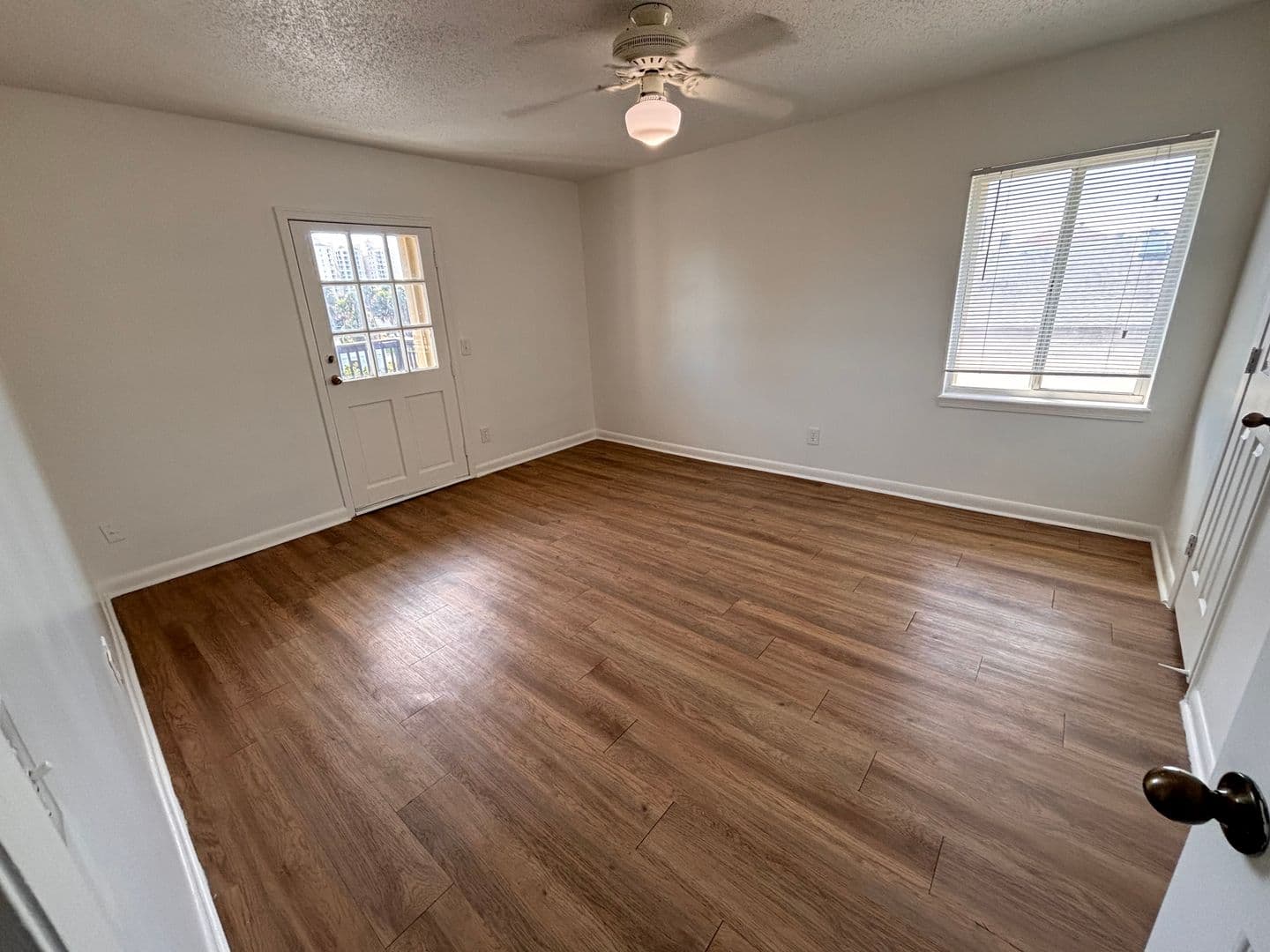 Jacksonville Beach Condo: 402 Lower 8th Ave South