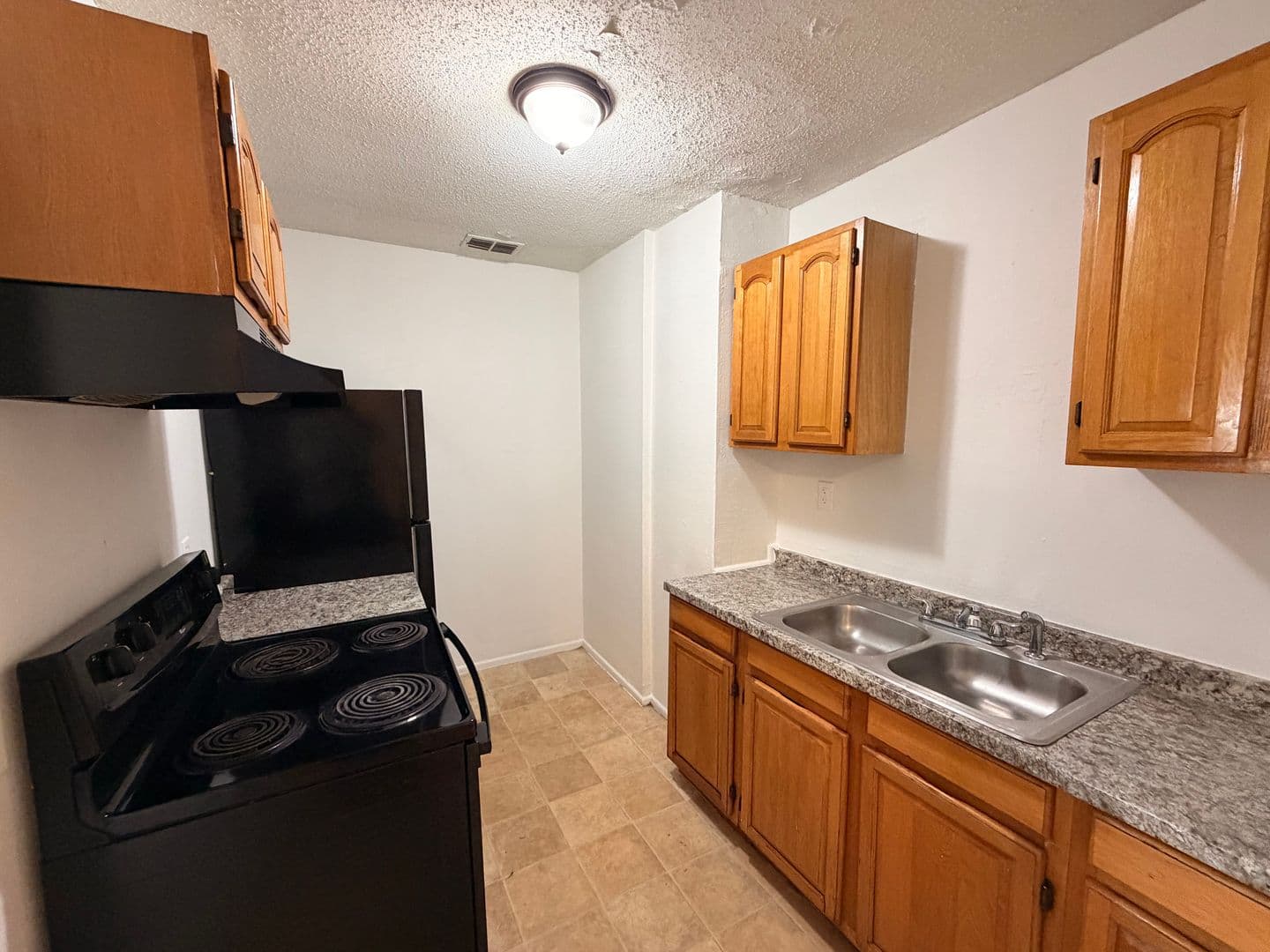 Jacksonville House: 8174 Paul Jones Dr