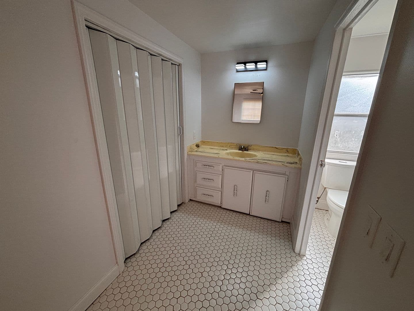 Jacksonville House: 10911 Merrywood