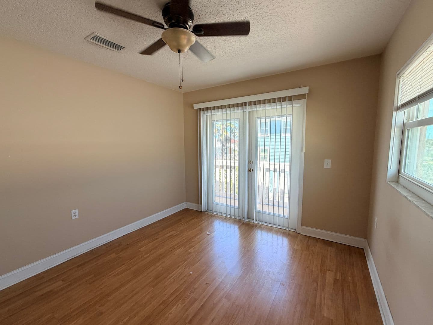 Fernandina Beach Apartment: 342 Tarpon Ave
