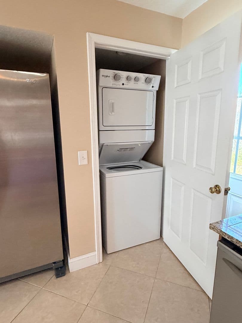 Fernandina Beach Apartment: 342 Tarpon Ave