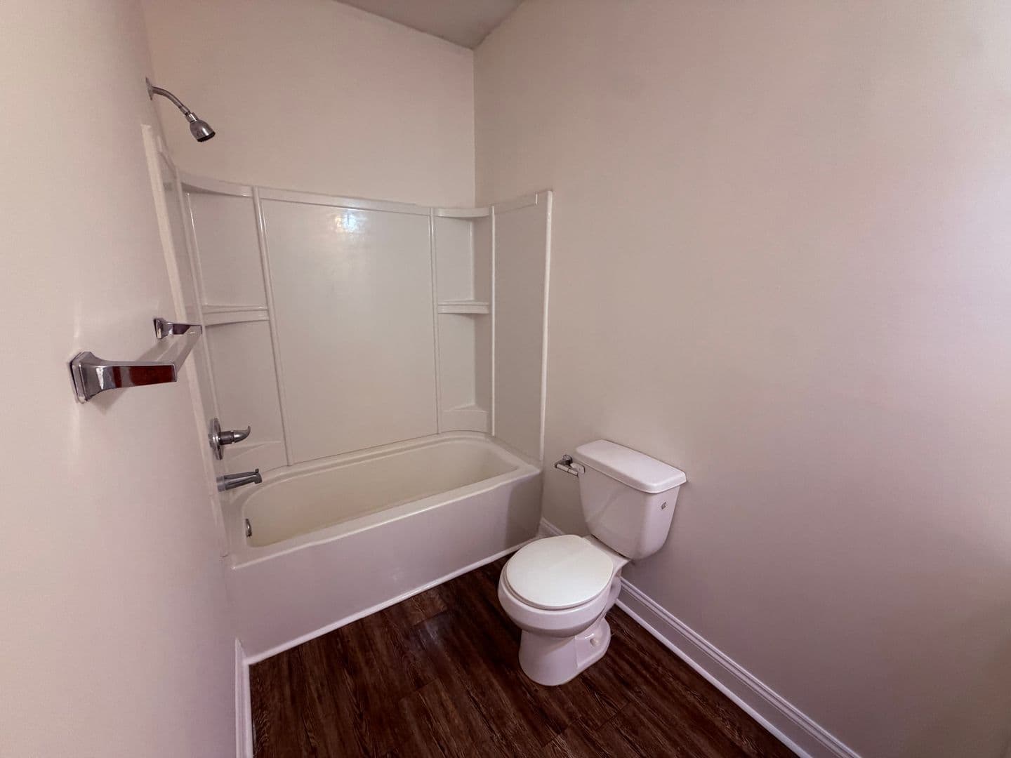 Jacksonville House: 6609 Osceola St