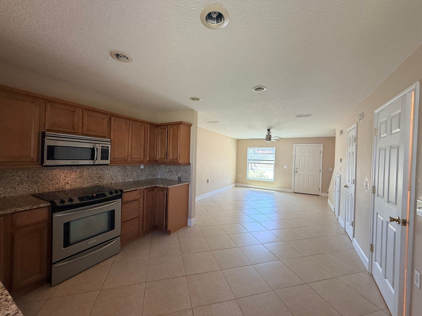 Fernandina Beach Apartment: 342 Tarpon Ave