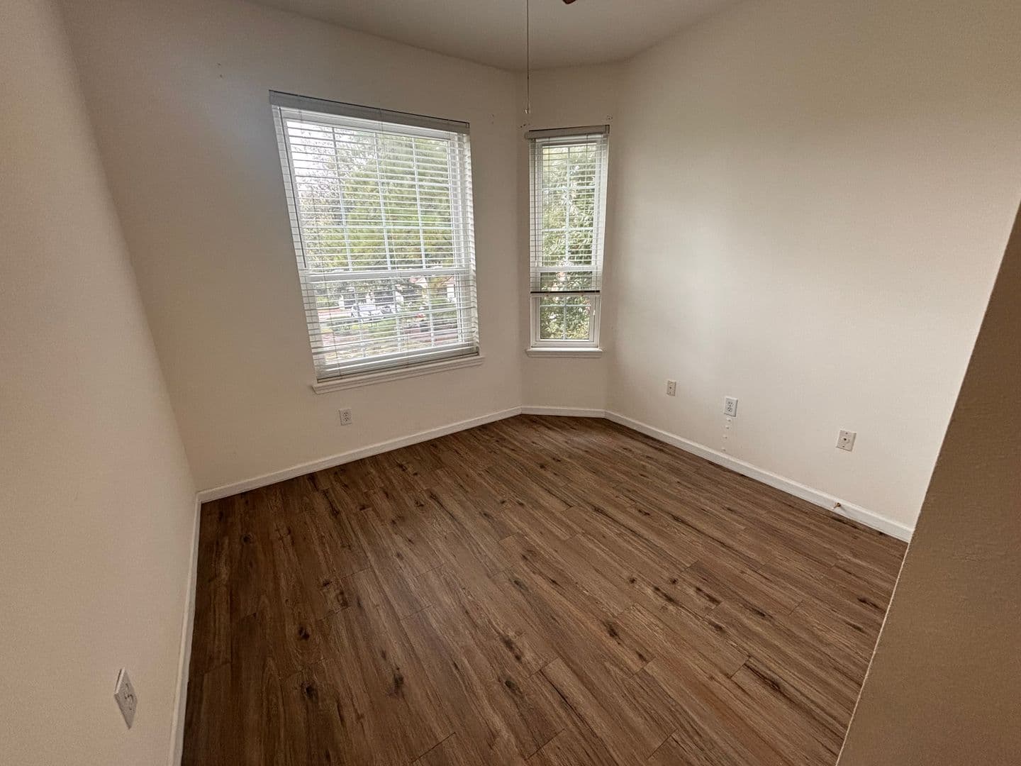 Jacksonville House: 7990 Baymeadows Road E #608