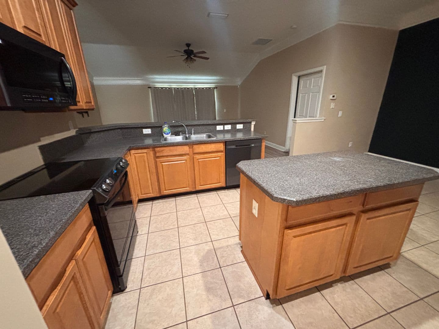 Jacksonville House: 14160 Fish Eagle Dr E