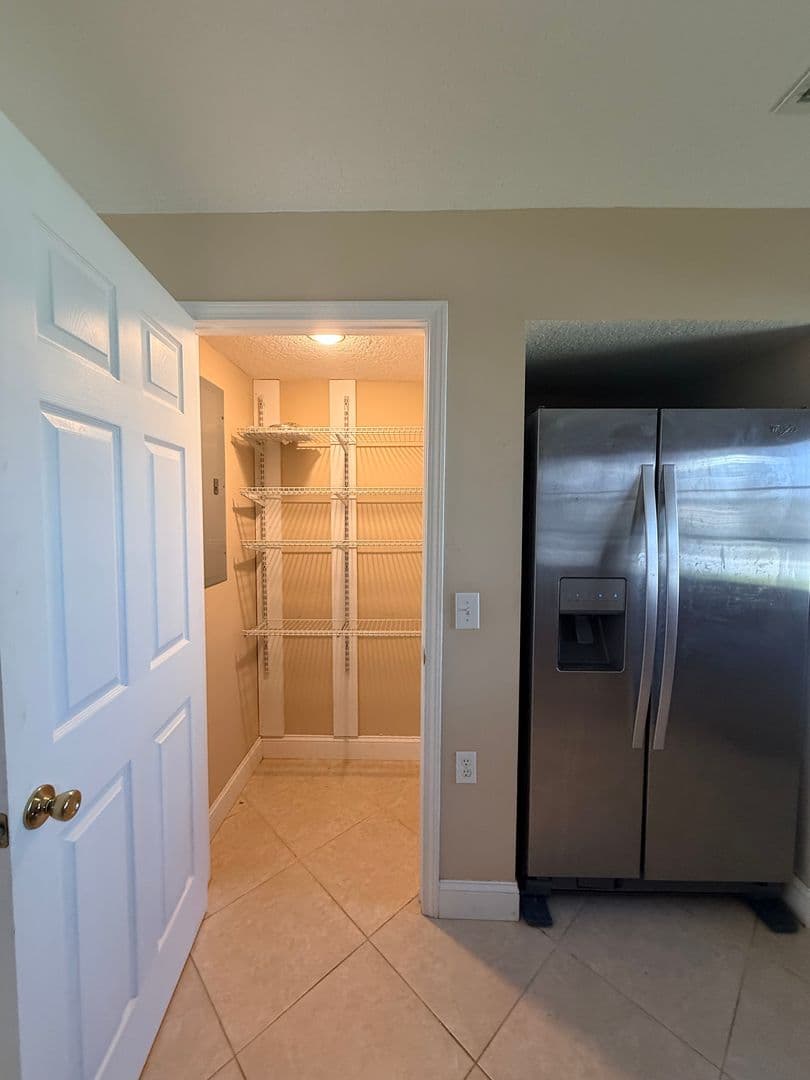 Fernandina Beach Apartment: 342 Tarpon Ave