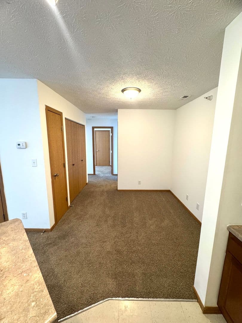 Lafayette Apartment: 710 Veterans Memorial Parkway W