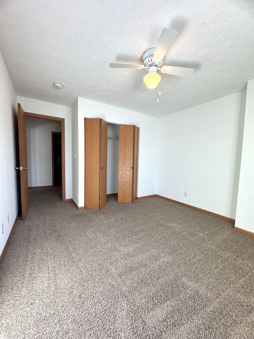 Lafayette Apartment: 710 Veterans Memorial Parkway W