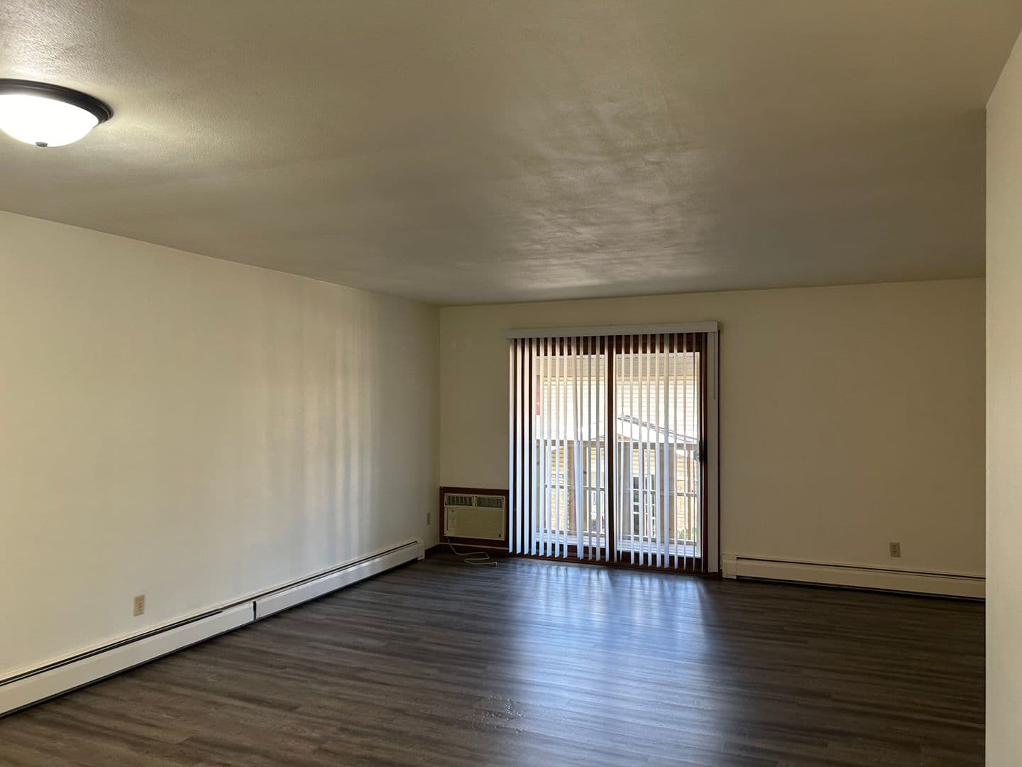 Beloit Apartment: 1851-1853 Cranston Rd