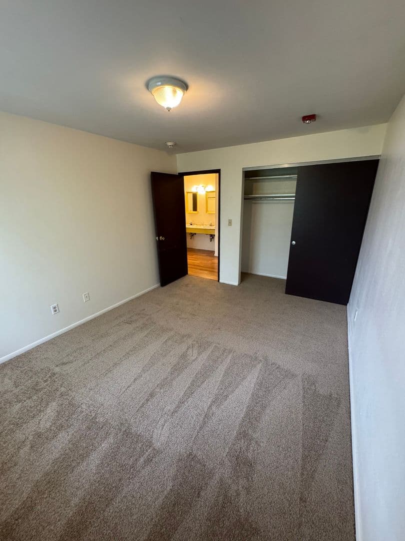 Platteville Apartment: 970 Union Street