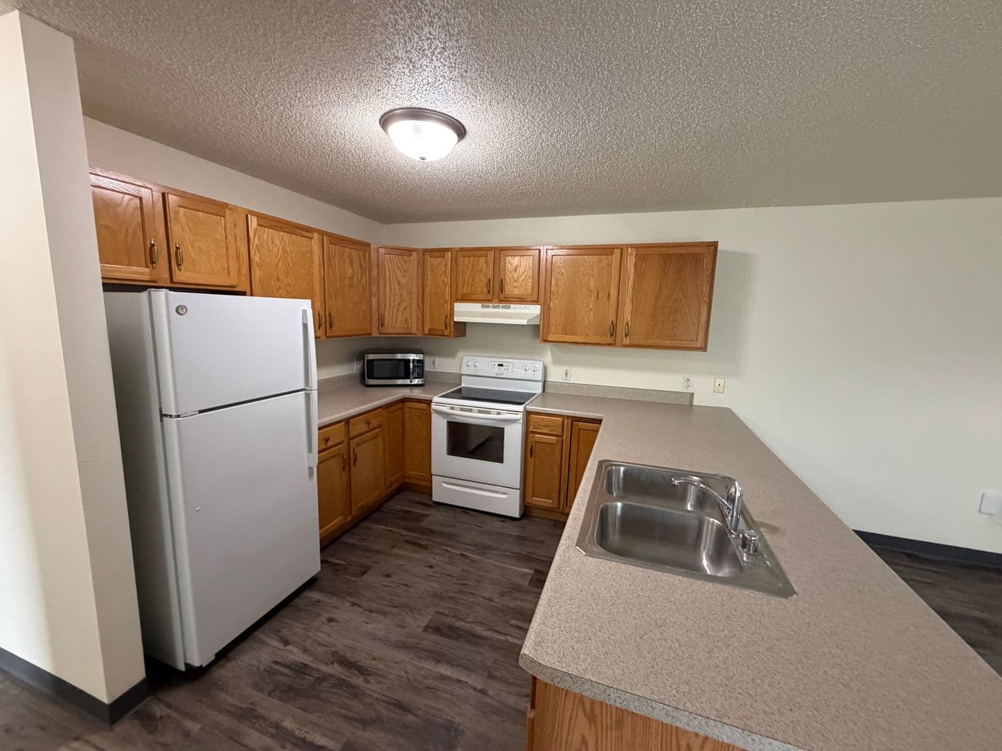 Platteville Apartment: 90 E. Gridley Ave