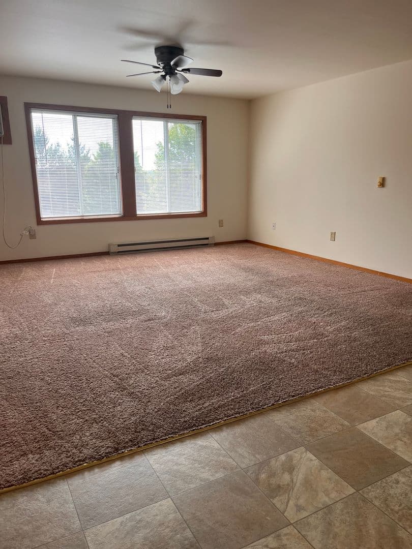 Edgerton Apartment: 1266-1301 Winston Dr