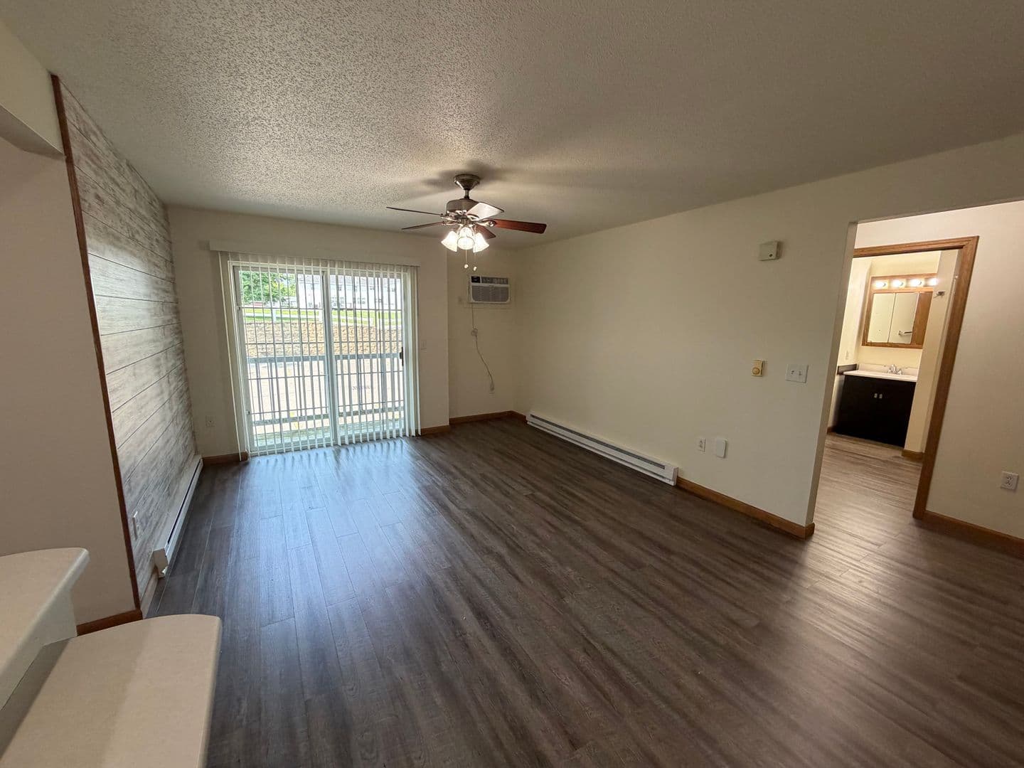 Platteville Apartment: 90 E. Gridley Ave