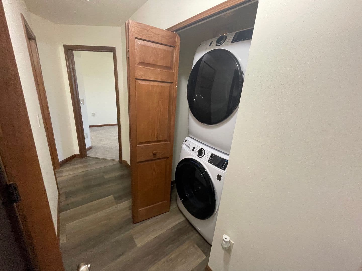 Madison Apartment: 3148-3172 Muir Field Rd